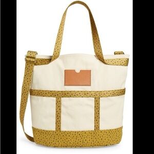 Madewell Cream and Brown Tote Bag with Structured Design